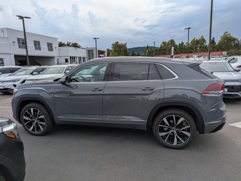 New 2026 Volkswagen Atlas Cross Sport SEL Premium R-Line image 2