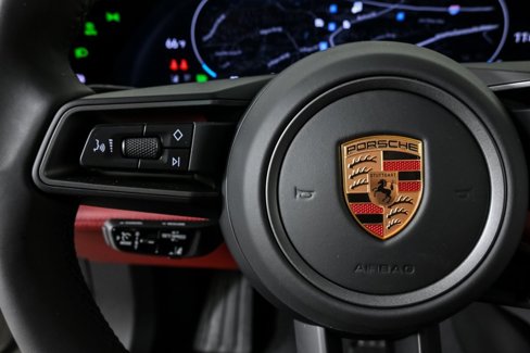 New 2025 Porsche Taycan 4S image 10