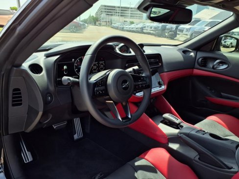 New 2025 Nissan Z Performance w/ Floor Mat Package image 4