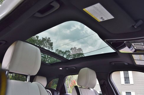 Used 2019 Land Rover Range Rover Velar S image 49