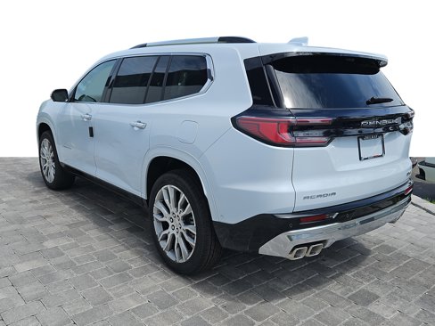 New 2026 GMC Acadia Denali w/ Super Cruise Package image 4
