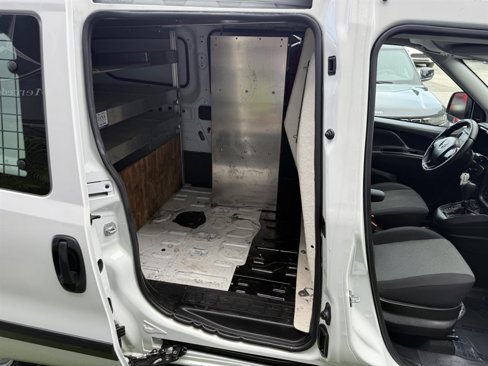 Used 2021 RAM ProMaster City Tradesman w/ Window Group 09 image 17