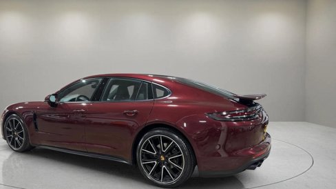Used 2019 Porsche Panamera 4 image 16