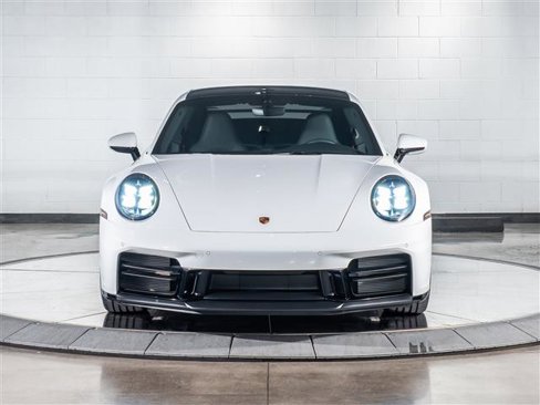 Certified 2025 Porsche 911 Carrera image 6