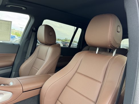 New 2026 Mercedes-Benz GLS 450 4MATIC image 19