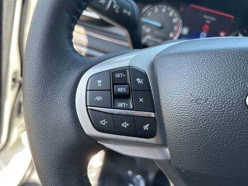 Certified 2023 Ford Explorer Limited w/ Equipment Group 301A image 25