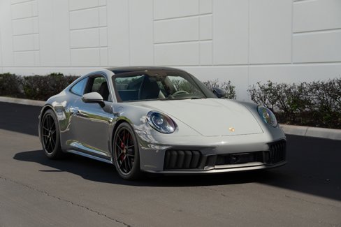 Used 2025 Porsche 911 Carrera 4 GTS image 2