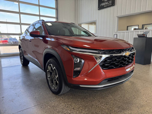 Used 2024 Chevrolet Trax LT w/ Driver Confidence Package image 9