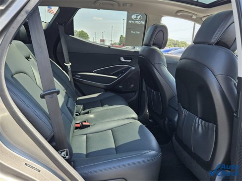 Used 2018 Hyundai Santa Fe Sport w/ Cargo Package image 17