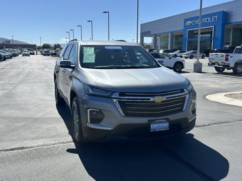 Certified 2023 Chevrolet Traverse LT image 2