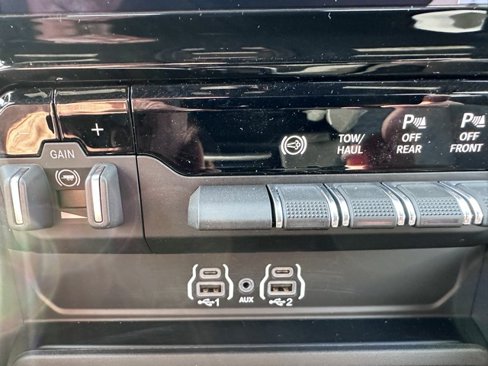 New 2025 RAM 2500 Big Horn image 28