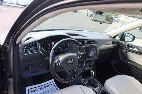 Used 2018 Volkswagen Tiguan SE image 10