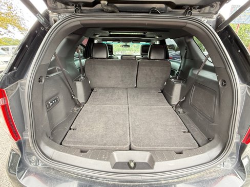Used 2013 Ford Explorer Limited image 32