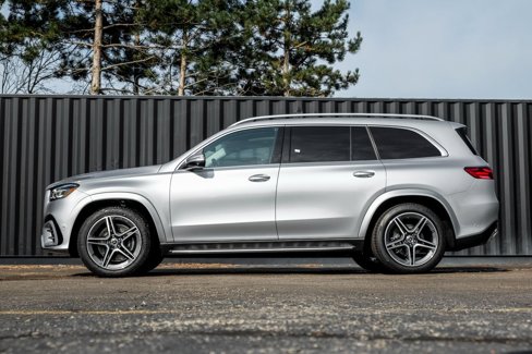 New 2026 Mercedes-Benz GLS 450 4MATIC image 3