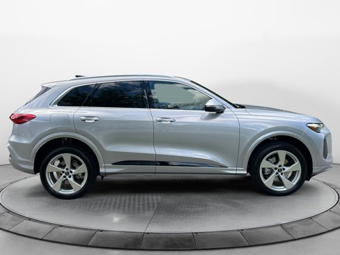 New 2025 Audi Q5 Premium Plus image 8