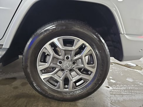 Used 2025 Mercedes-Benz G 550 image 18