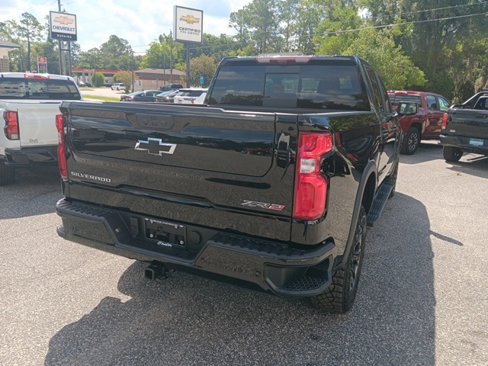 New 2026 Chevrolet Silverado 1500 ZR2 image 17