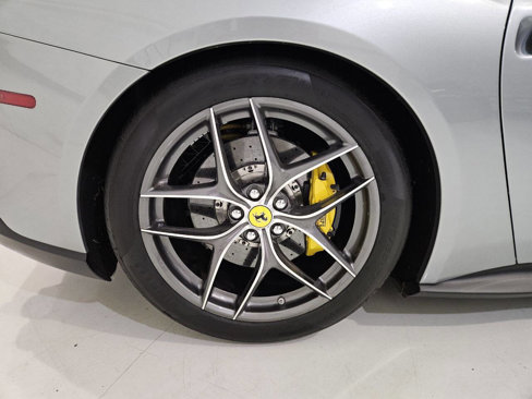 Used 2016 Ferrari F12 Berlinetta image 30