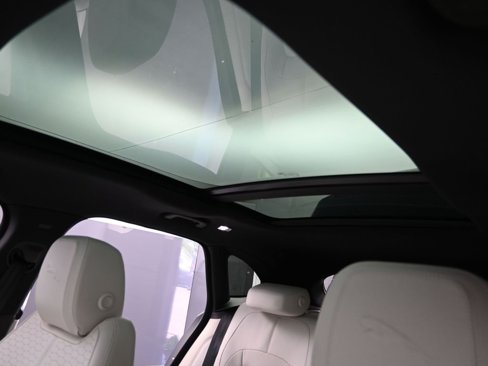 New 2026 Jaguar F-PACE R-Dynamic S image 30