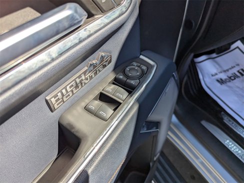 Certified 2024 Chevrolet Silverado 1500 High Country w/ Technology Package image 12