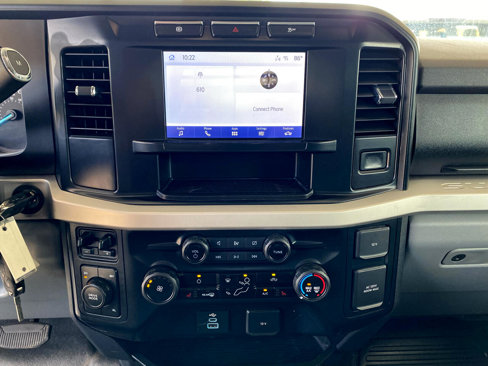 Used 2024 Ford F550 4x4 Crew Cab Super Duty w/ XLT Value Package image 27