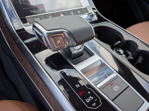 New 2026 Audi Q7 2.0T Premium image 8
