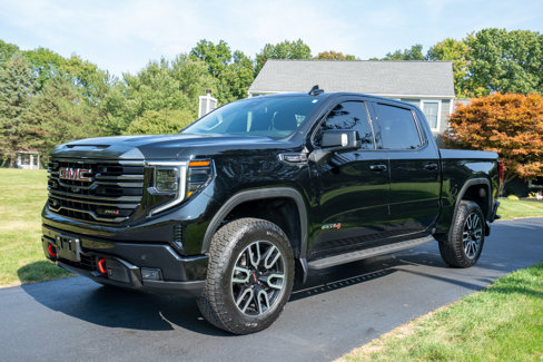 Used 2023 GMC Sierra 1500 AT4 image 7