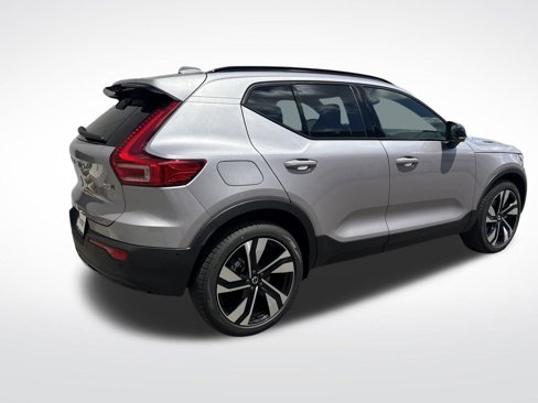 New 2026 Volvo XC40 B5 Ultra w/ Climate Package image 5