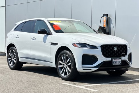Used 2025 Jaguar F-PACE R-Dynamic S image 7