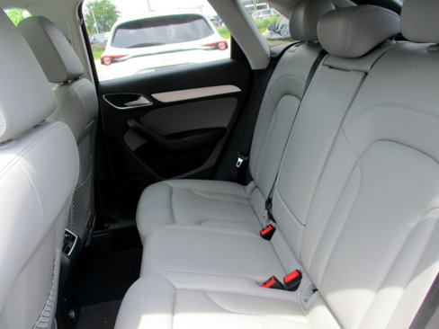 Used 2017 Audi Q3 2.0T Premium image 15