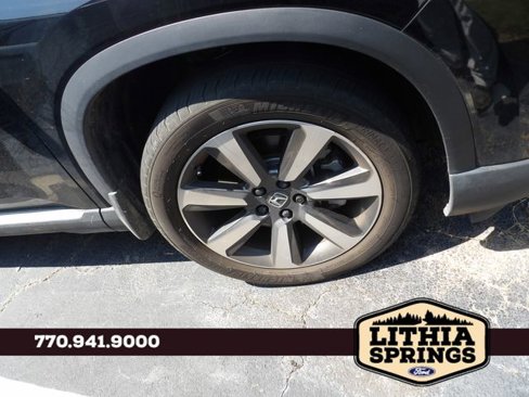 Used 2025 Honda Pilot Touring image 8