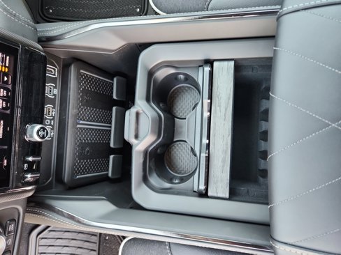 New 2025 RAM 1500 Limited image 15