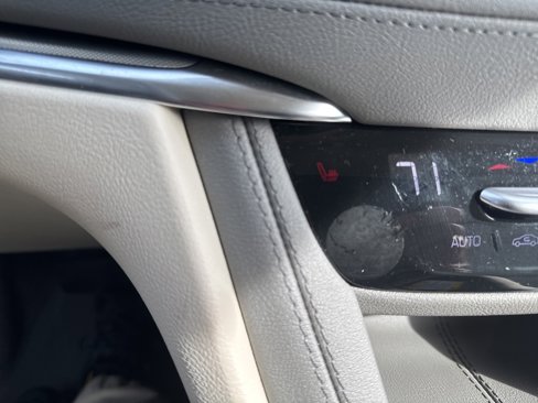 Used 2025 Cadillac XT5 Premium Luxury image 24