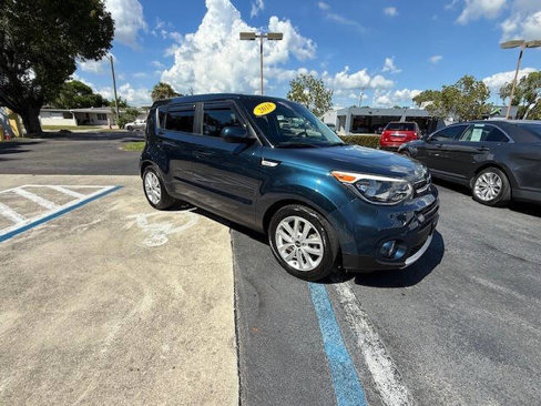 Used 2018 Kia Soul + image 8