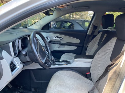 Used 2012 Chevrolet Equinox LT w/ Driver Convenience Package image 2