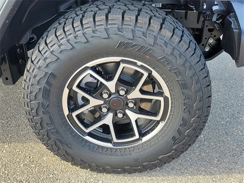 New 2025 Jeep Gladiator Rubicon image 7