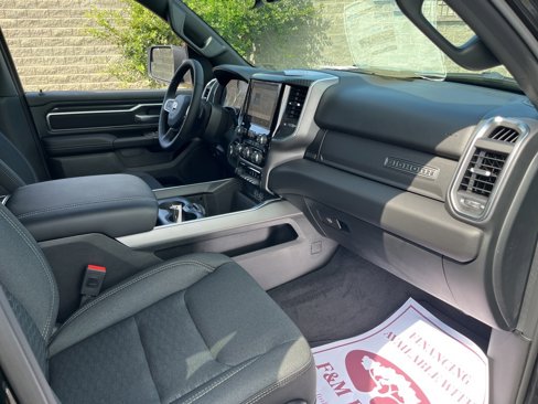 New 2026 RAM 1500 4x4 Crew Cab image 13