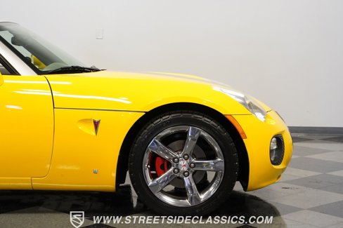 Used 2007 Pontiac Solstice GXP w/ Premium Package image 30