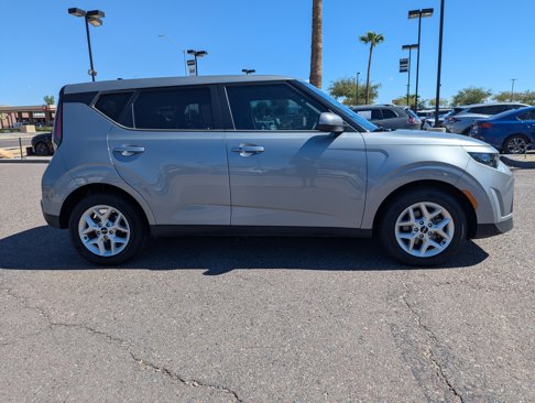Certified 2023 Kia Soul S image 2