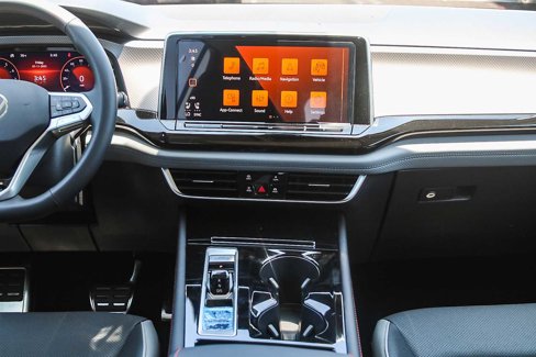 New 2025 Volkswagen Atlas Peak Edition SE image 14
