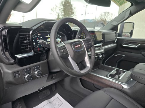 New 2025 GMC Sierra 3500 SLT w/ SLT Convenience Package image 15