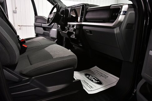 Used 2024 Ford F250 XLT w/ XLT Premium Package image 29