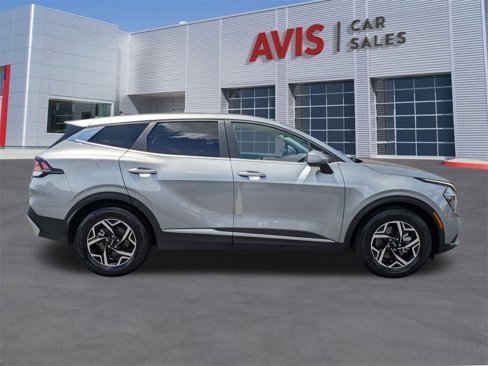 Used 2024 Kia Sportage LX image 5