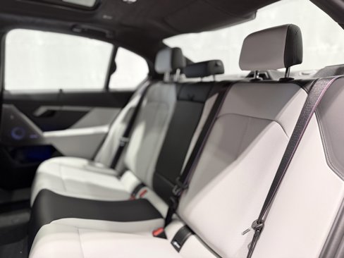 New 2026 BMW M5 w/ Executive Package image 26