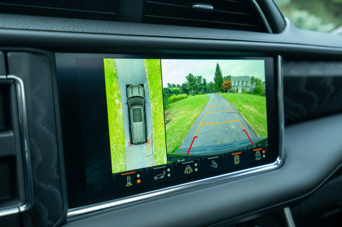 Used 2023 GMC Yukon XL Denali image 32
