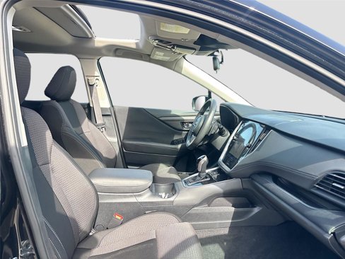 Used 2024 Subaru Outback Premium image 31