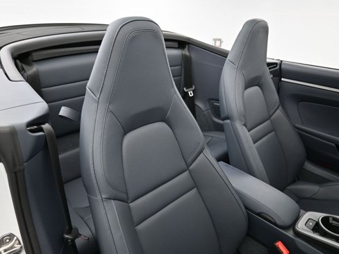 Certified 2025 Porsche 911 Carrera image 11