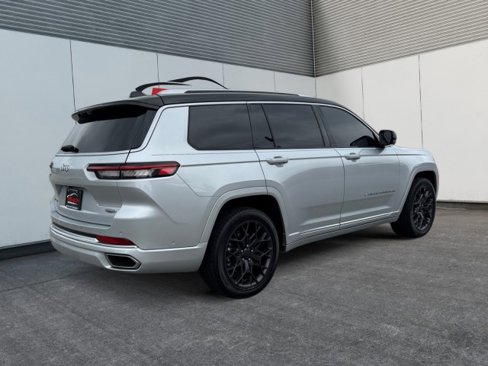 Used 2021 Jeep Grand Cherokee L Summit image 14