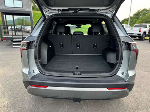 Used 2025 Chevrolet Equinox LT w/ Convenience Package II image 24