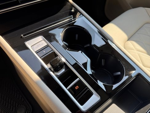 New 2025 Volkswagen Atlas SEL Premium R-Line image 20